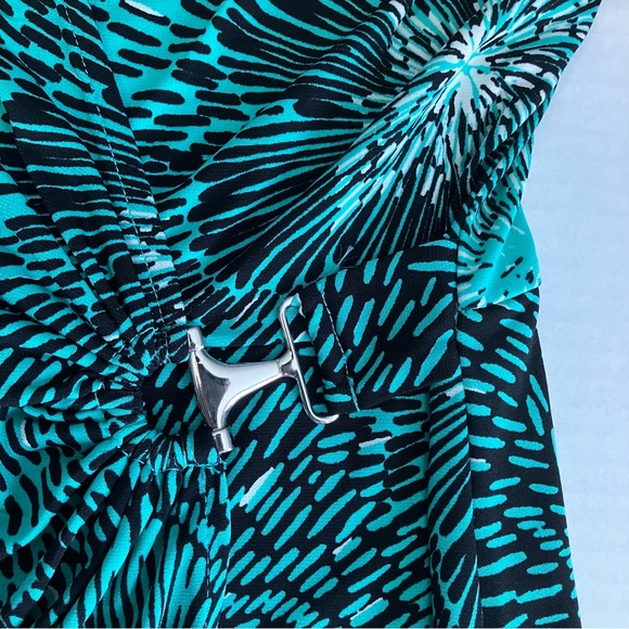 APT 9 Womens Wrap Dress Green Floral Sleeveless V-Neck Buckle Stretch Size MP - Picture 5 of 6